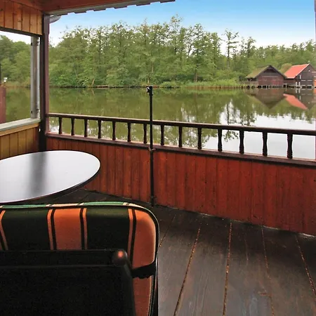Dom wakacyjny Boathouse In Mirow By Mueritz-Havel Canal, Cleaning Included Mirow